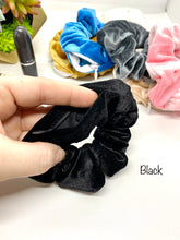 Load image into Gallery viewer, Secret Zipper Pocket Scrunchies