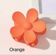 Load image into Gallery viewer, Flower Hair Claw Clips