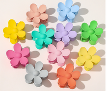 Load image into Gallery viewer, Flower Hair Claw Clips