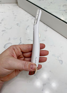 Dermaplane Facial Hair Remover