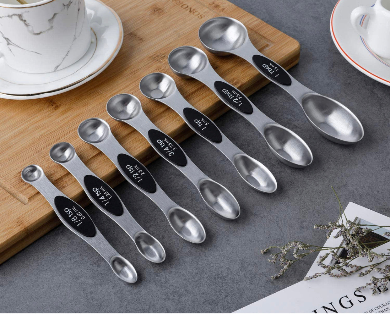 Double-Sided Magnetic Measuring Spoon Set + Leveler – The Lace Door  Wholesale