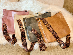Leopard Strap Crossbody Bag (no zipper closure)